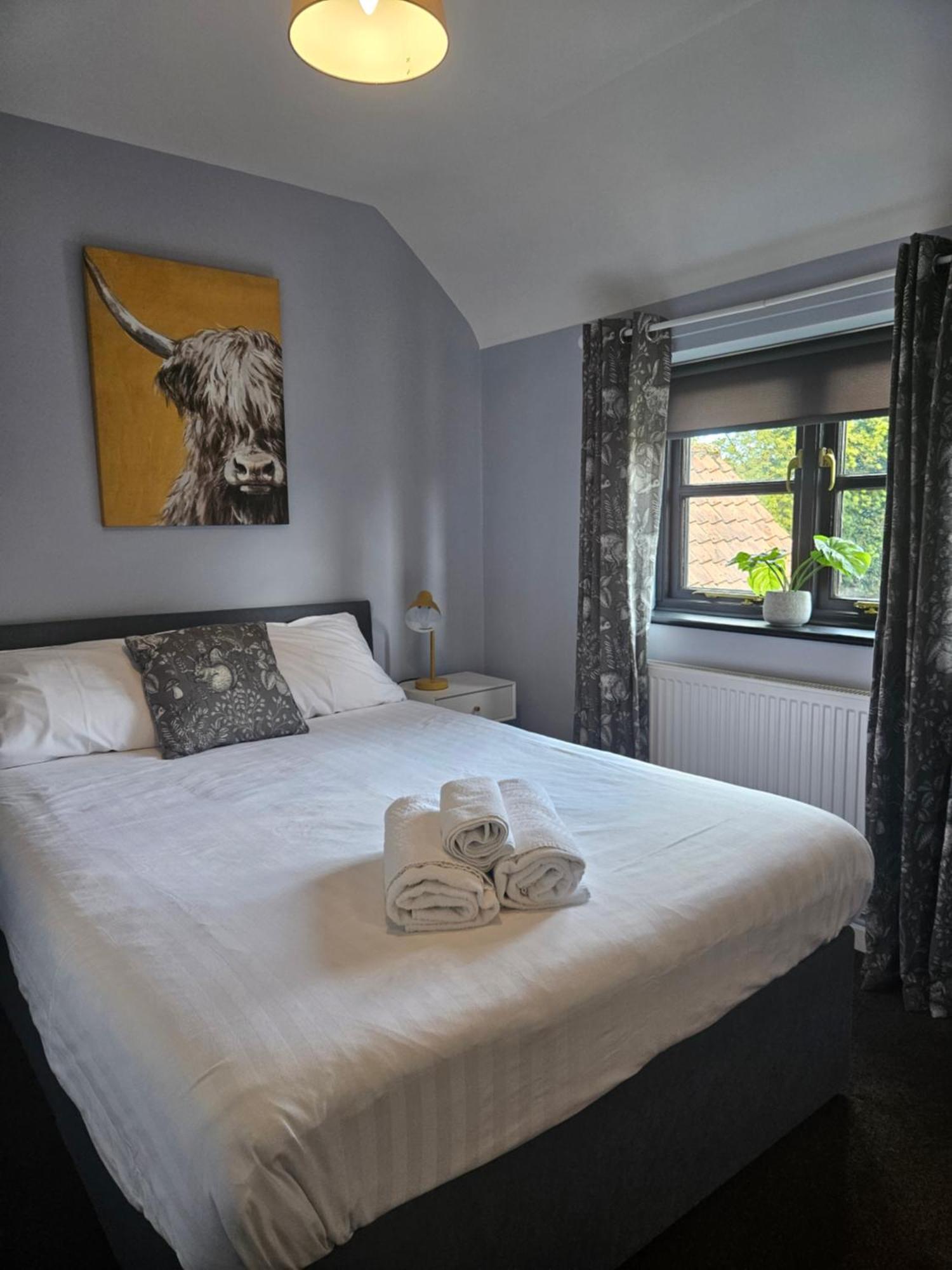 The Swan Inn Hilborough エクステリア 写真